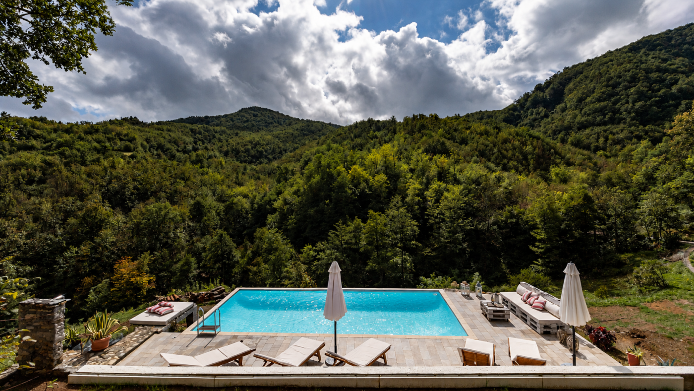 Piscina interrata panoramica realizzata da Mondo Acqua – Fotolibro 2026